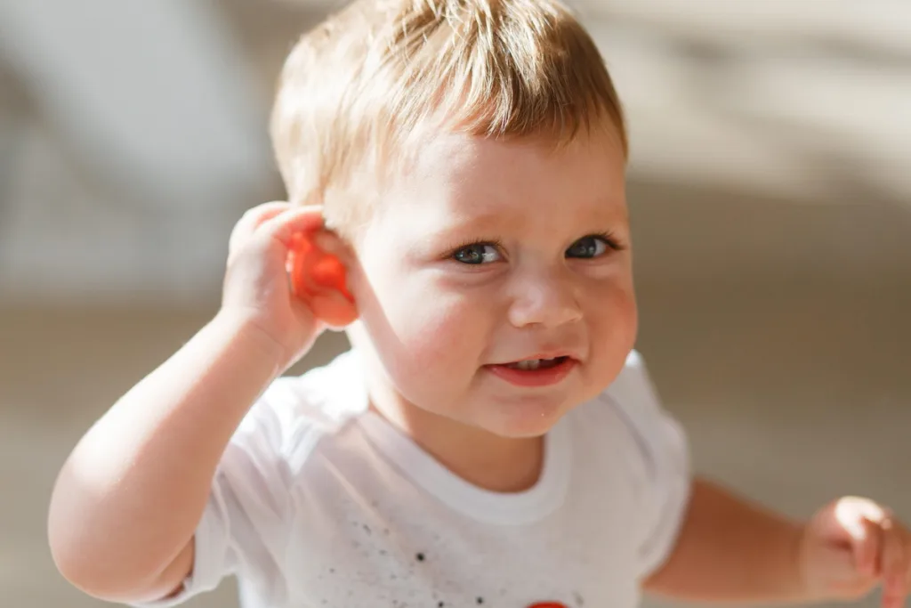 Отит у ребёнка 3–7 лет: полное руководство для родителей