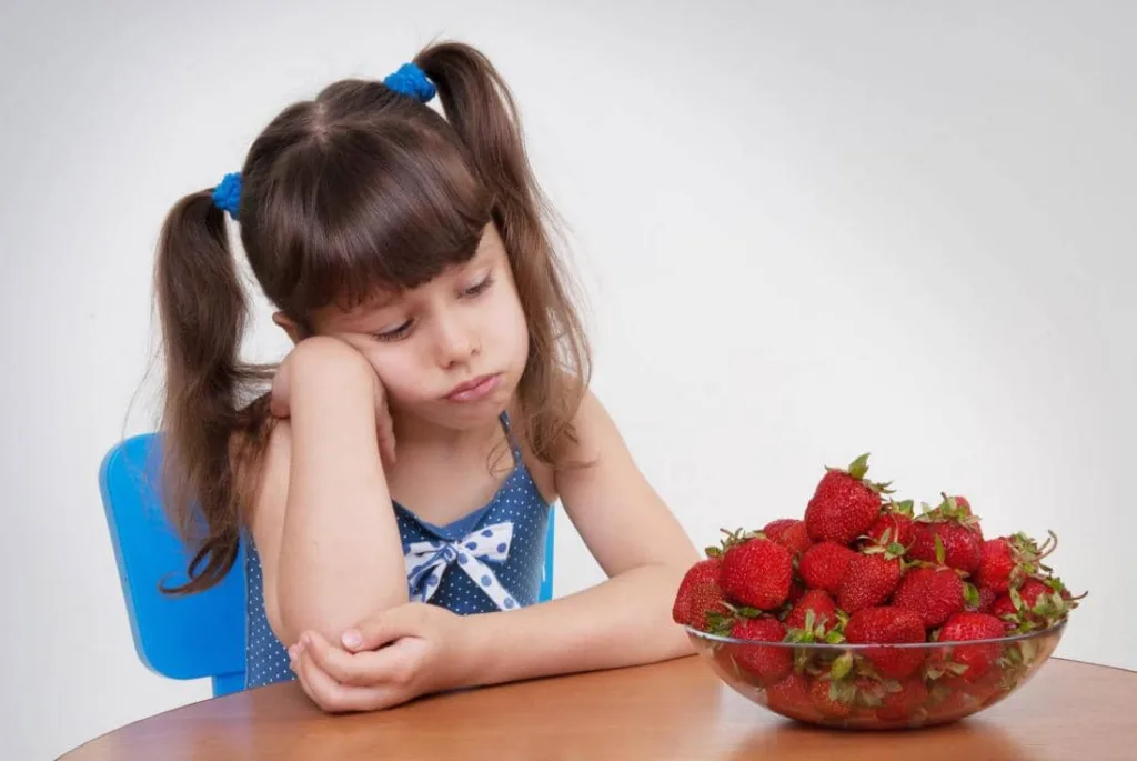 Пищевые аллергии в 3–7 лет: что реально чаще всего виновато