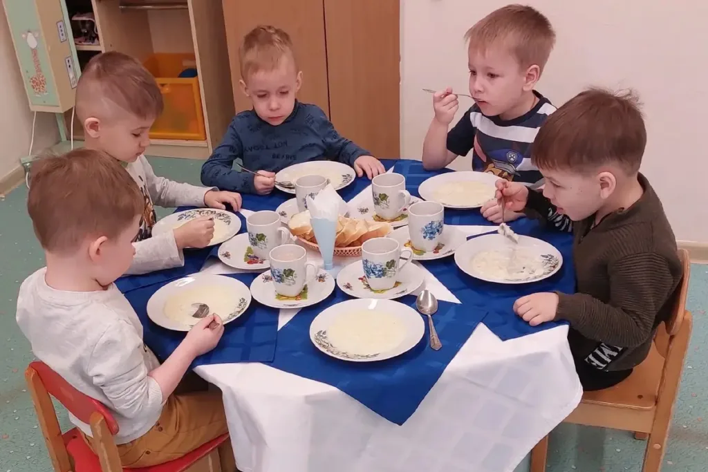 Школа и детский сад при пищевой аллергии: как организовать безопасную среду для ребёнка